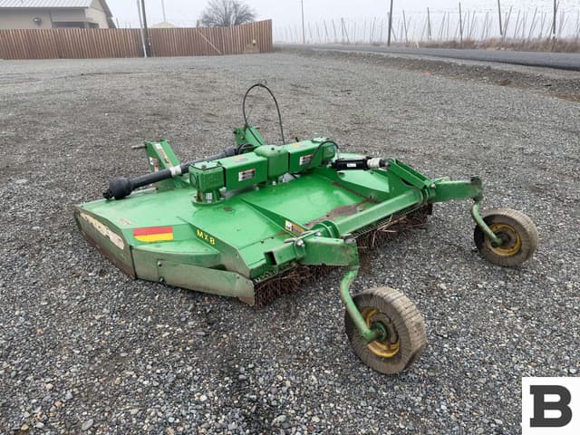 Image of John Deere MX8 equipment image 2