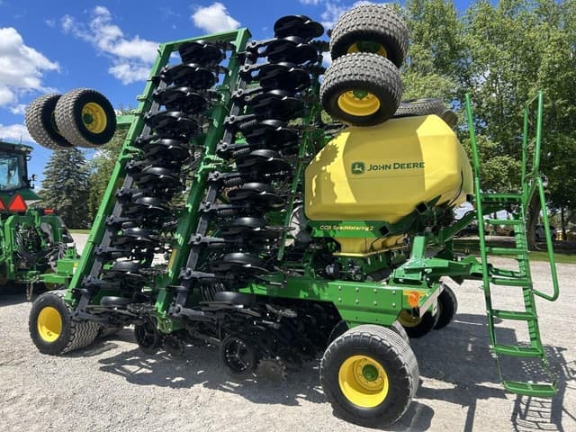 Image of John Deere N540C equipment image 4