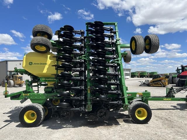 Image of John Deere N540C equipment image 3