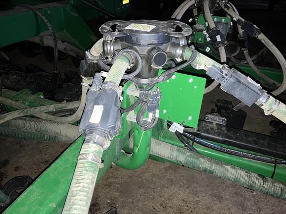 Image of John Deere N543F equipment image 2