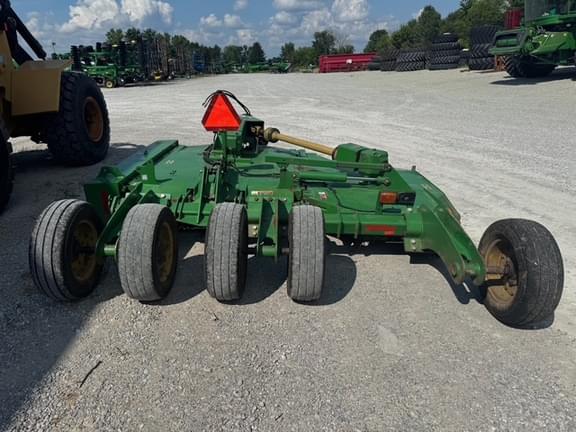 Image of John Deere R10 equipment image 4