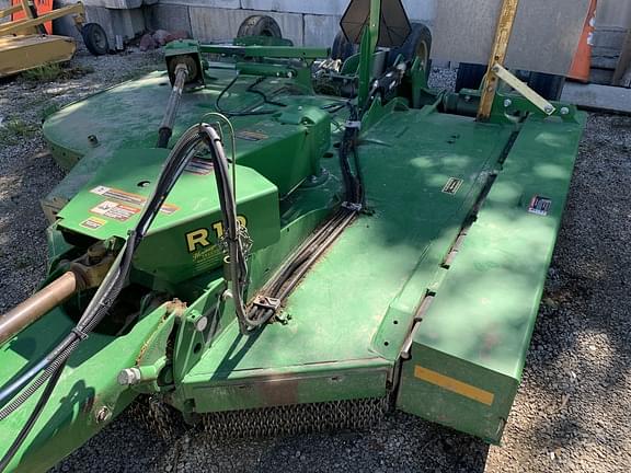 Image of John Deere R10 equipment image 4