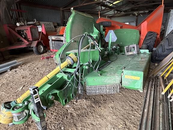 Image of John Deere R10 equipment image 2