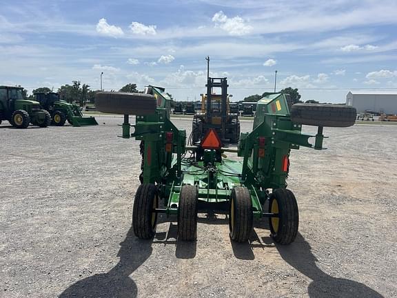Image of John Deere R15 equipment image 4