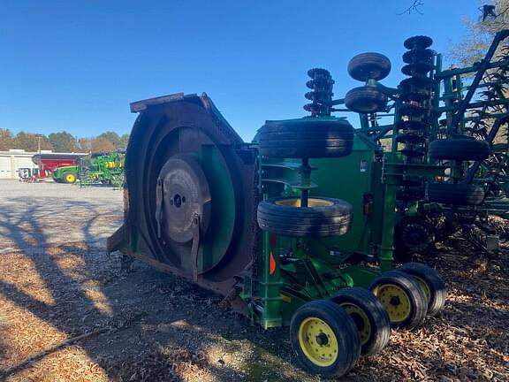 Image of John Deere R20 equipment image 2