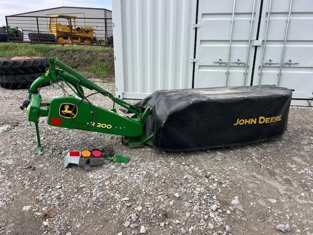 Image of John Deere R200 equipment image 2