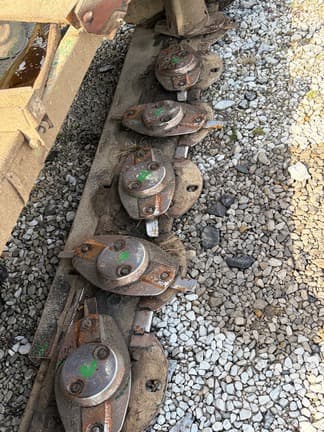 Image of John Deere R310 equipment image 4