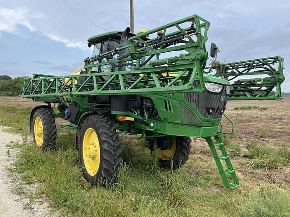 Image of John Deere R4023 equipment image 4