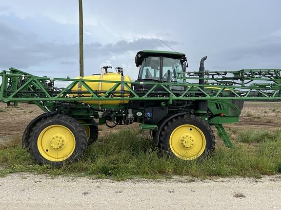 Image of John Deere R4023 equipment image 1