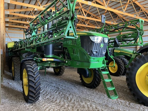 2019 John Deere R4023 Equipment Image0