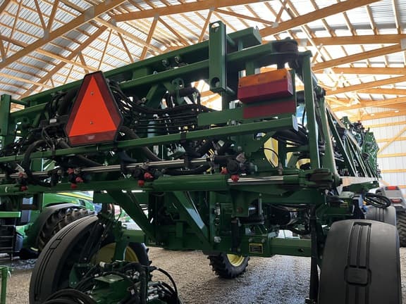 Image of John Deere R4023 equipment image 3