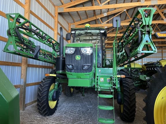 Image of John Deere R4023 equipment image 1