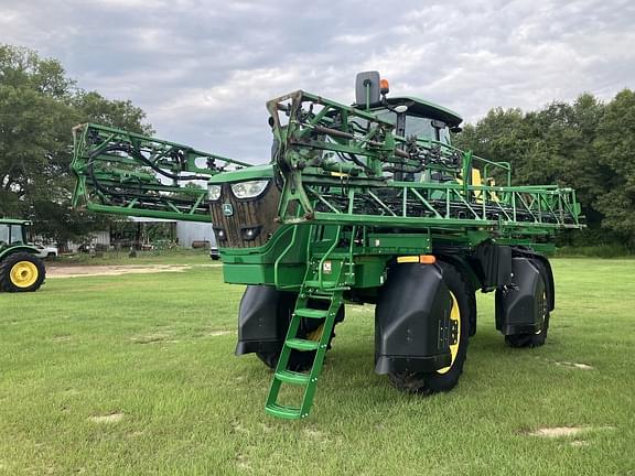 Image of John Deere R4023 equipment image 2