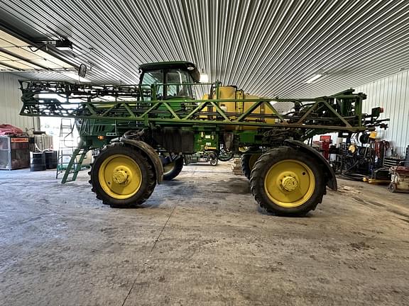 Image of John Deere R4023 equipment image 1