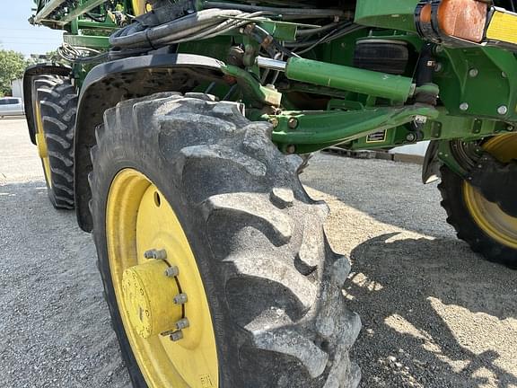 Image of John Deere R4023 equipment image 4