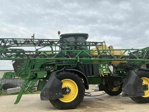 Image of John Deere R4023 equipment image 3