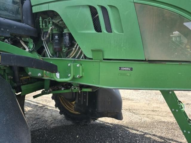 Image of John Deere R4023 equipment image 3