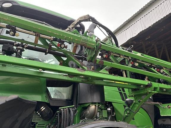 Image of John Deere R4030 equipment image 4