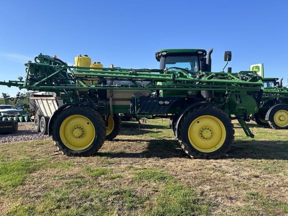 Main image John Deere R4030