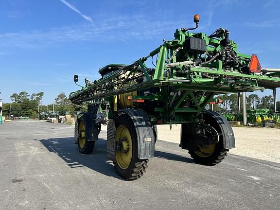 Image of John Deere R4030 equipment image 4