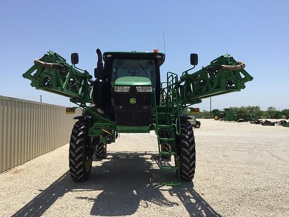 Image of John Deere R4030 equipment image 2