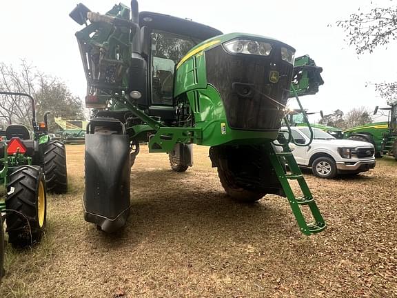 Image of John Deere R4030 equipment image 3