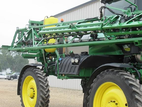 Image of John Deere R4030 equipment image 2