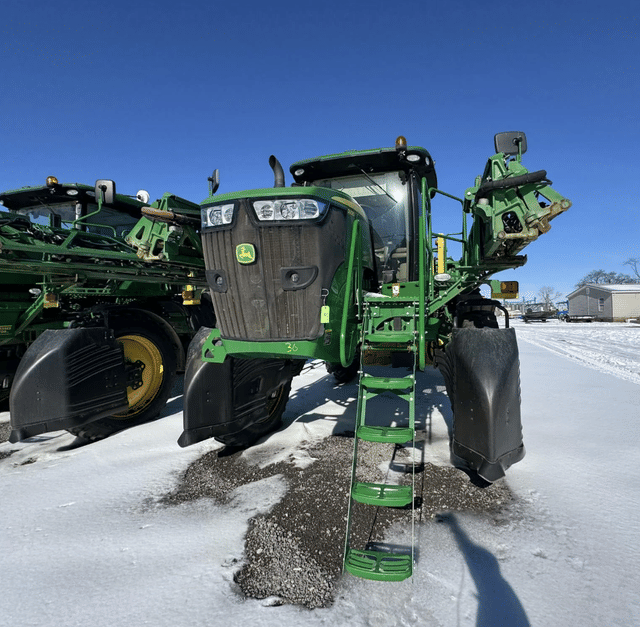Image of John Deere R4030 equipment image 3