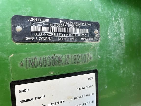 Image of John Deere R4030 equipment image 2