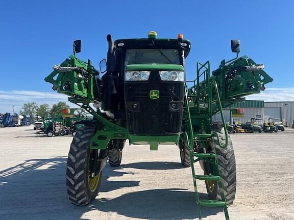 Image of John Deere R4030 equipment image 1