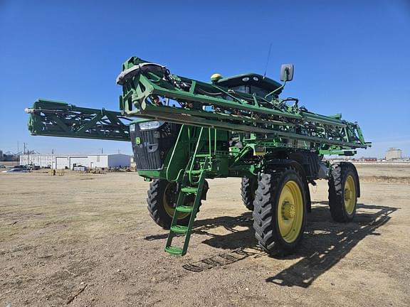 Image of John Deere R4038 equipment image 3
