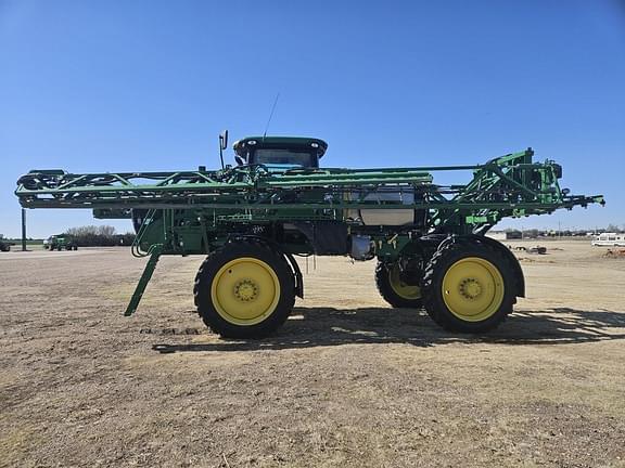 Image of John Deere R4038 equipment image 4