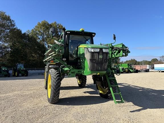 Image of John Deere R4030 equipment image 2