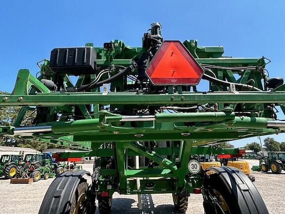 Image of John Deere R4030 equipment image 3