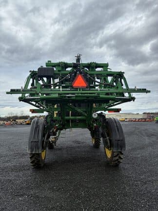 Image of John Deere R4038 equipment image 2