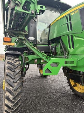Image of John Deere R4038 equipment image 4