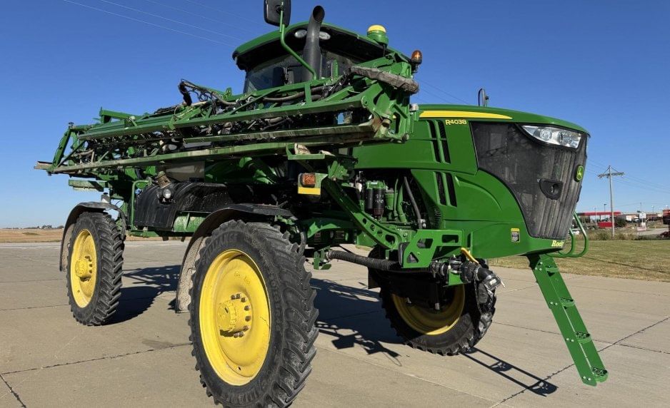 Main image John Deere R4038