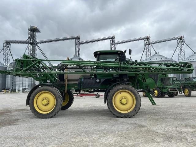 Image of John Deere R4038 equipment image 3