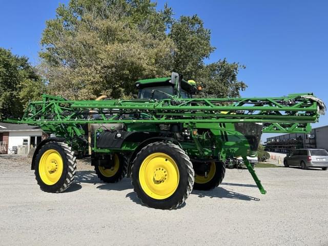 Image of John Deere R4038 equipment image 1