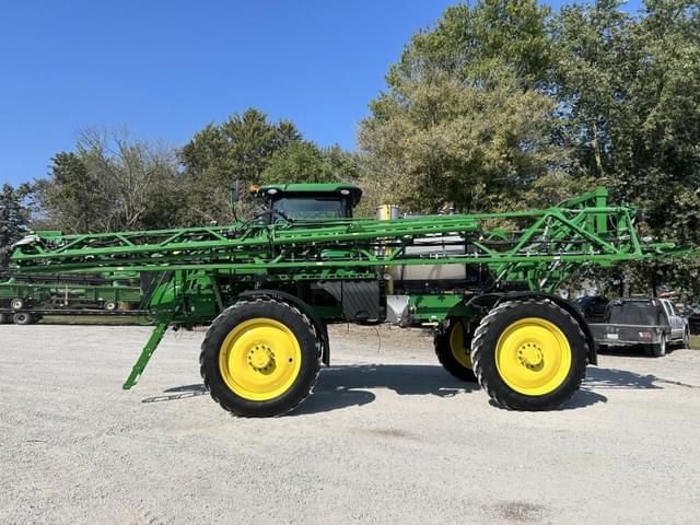 Image of John Deere R4038 equipment image 2