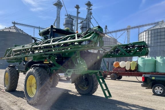 Main image John Deere R4038