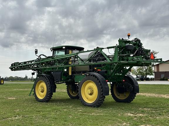 Image of John Deere R4038 equipment image 4