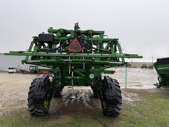 Image of John Deere R4038 equipment image 3