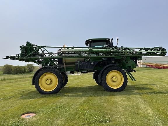 Image of John Deere R4038 equipment image 4