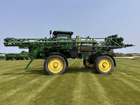 Image of John Deere R4038 equipment image 2