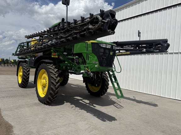 2019 John Deere R4038 Equipment Image0