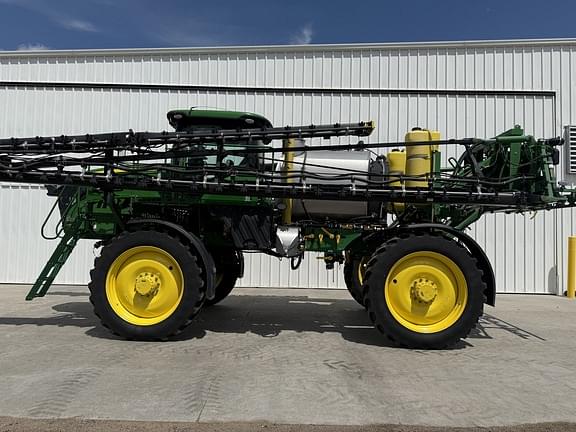 Image of John Deere R4038 equipment image 4