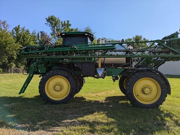 Image of John Deere R4038 equipment image 1