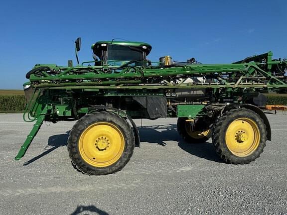 Image of John Deere R4038 equipment image 1