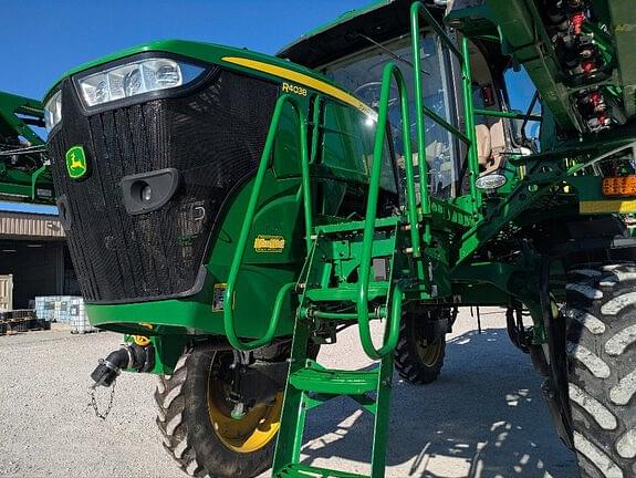 Image of John Deere R4038 equipment image 2
